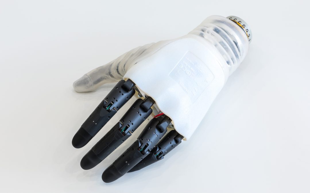 Ecco la mano bionica, un progetto firmato IIT e INAIL